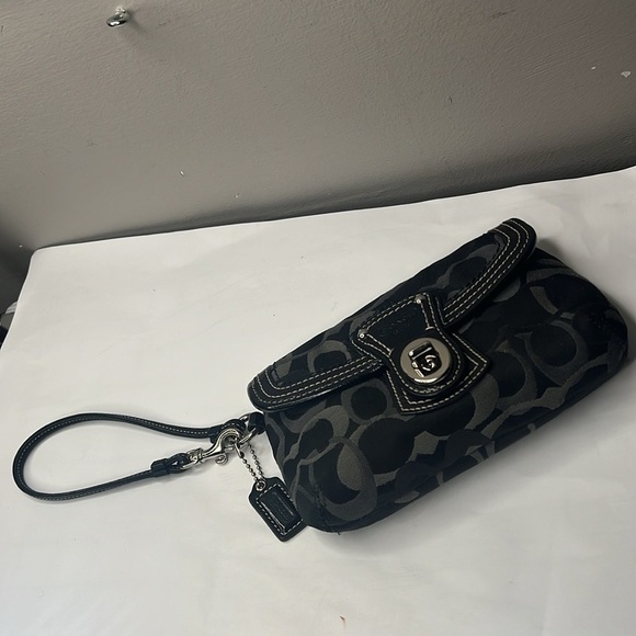 Coach Canvas Logo Black Charcoal Gray Large Wristlet Bag - Picture 6 of 10